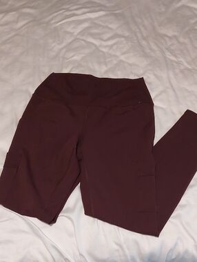 High-Waist Athletic Leggings - Deep Wine